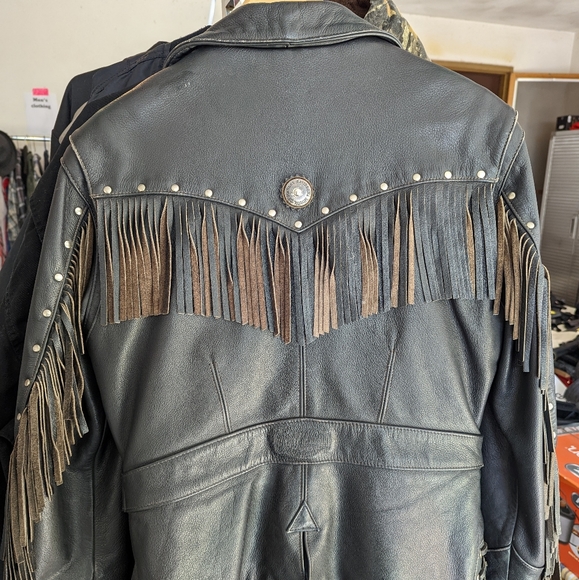 Harley Davidson Leather Jacket with Fringe - Picture 6 of 8
